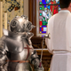 Illustration for article titled Catholic Church Releases New Molestation-Proof Altar Boy Uniformem/em